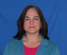 Suzanne Henderson headshot